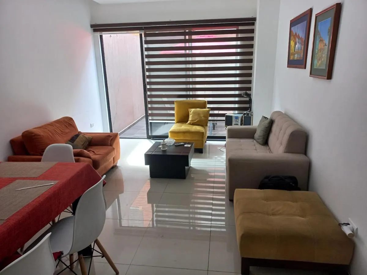Apartamento Departamento Excelente Ubicacion Con Parqueo Cuenca