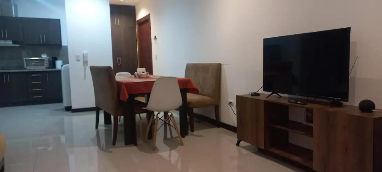 Apartamento Departamento Excelente Ubicacion Con Parqueo Cuenca Ecuador