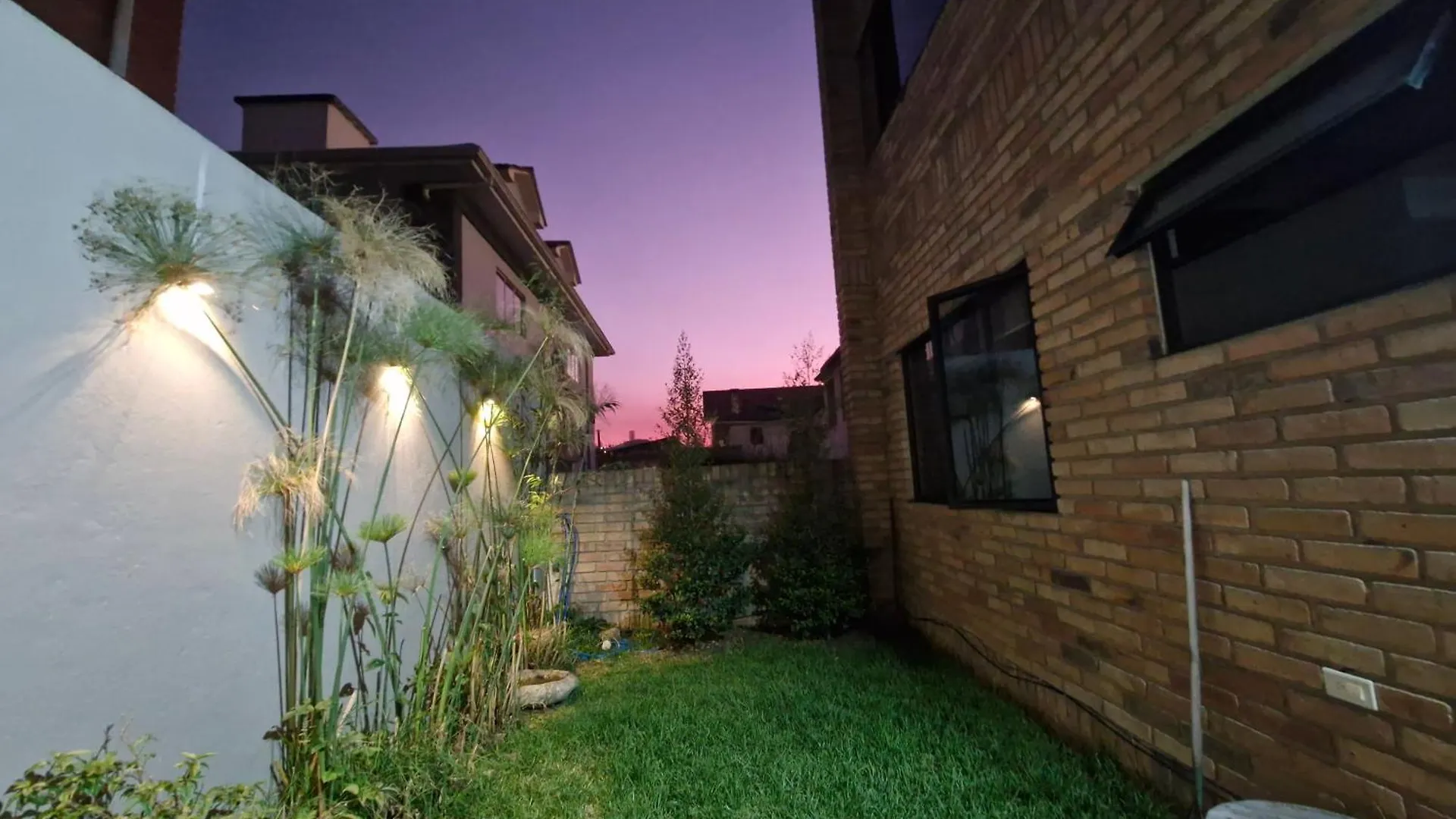 Departamento Excelente Ubicacion Con Parqueo Apartment Cuenca